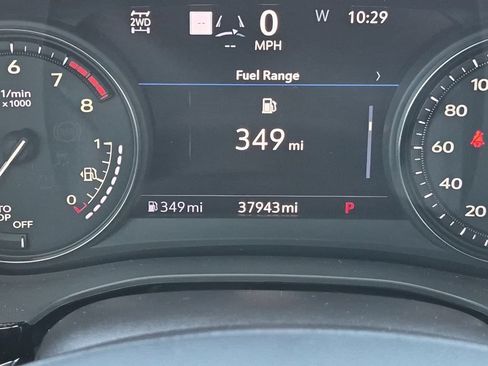 Used 2023 Cadillac XT6 Sport w/ Technology Package AWD/4WD image 30