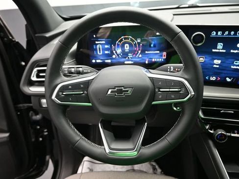 Used 2024 Chevrolet Traverse LT w/ Midnight/Sport Edition AWD/4WD image 15