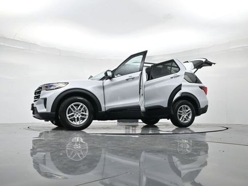 Certified 2026 Ford Explorer Active image 50