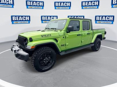 Used 2025 Jeep Gladiator Sport