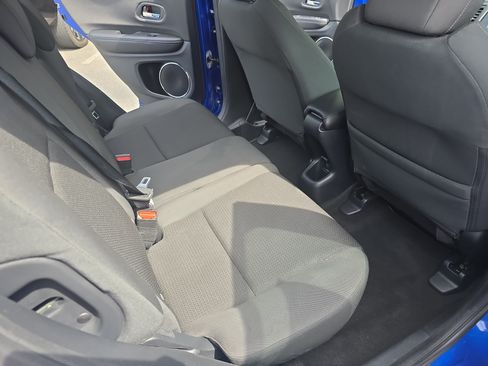 Used 2021 Honda HR-V EX image 11