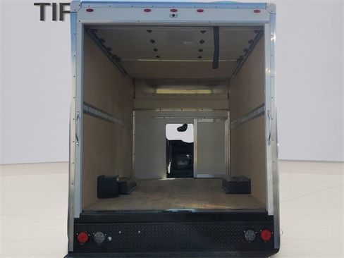 New 2026 Ford E-350 and Econoline 350 Super Duty w/ Power Equipment Group image 7