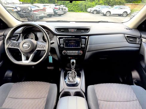 Used 2019 Nissan Rogue S w/ Special Edition Package AWD/4WD image 9