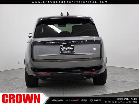 Used 2024 Land Rover Range Rover SV AWD/4WD image 6