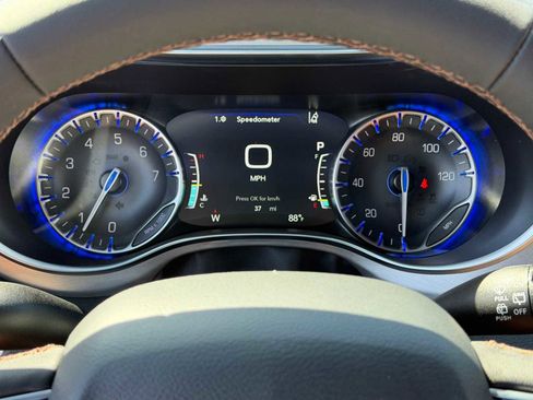 New 2026 Chrysler Pacifica Pinnacle AWD/4WD image 14