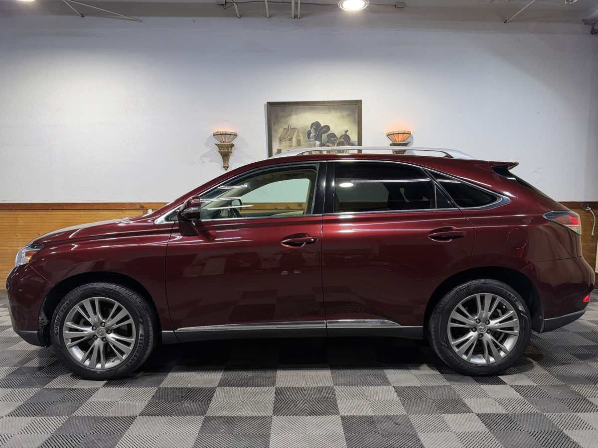 Used 2013 Lexus RX 350 FWD w/ Navigation Pkg image 2