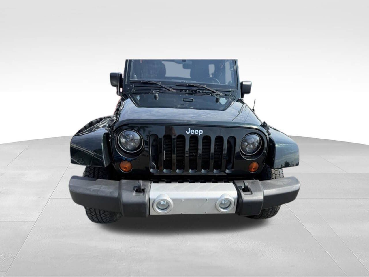 Used 2012 Jeep Wrangler Unlimited Sahara w/ Connectivity Group AWD/4WD image 9