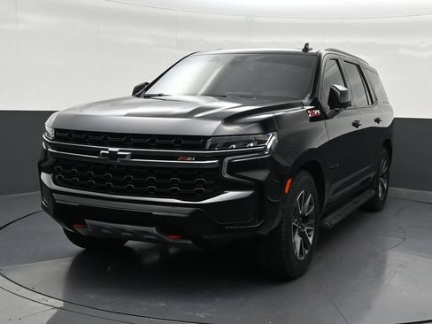 Used 2022 Chevrolet Tahoe Z71 w/ Z71 Off-Road Package AWD/4WD image 9