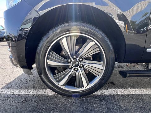 Used 2019 Lincoln Navigator L Reserve AWD/4WD image 23