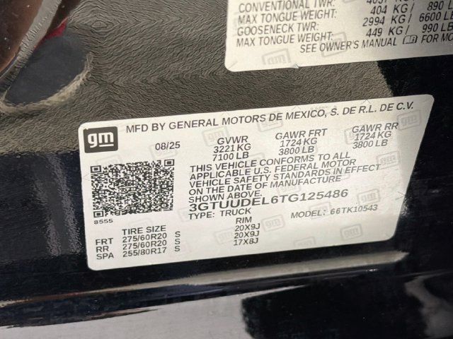 Used 2026 GMC Sierra 1500 SLT w/ SLT Premium Plus Package AWD/4WD image 38