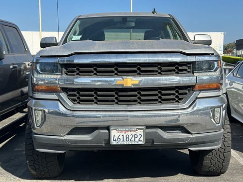Used 2018 Chevrolet Silverado 1500 LT w/ All Star Edition RWD image 2