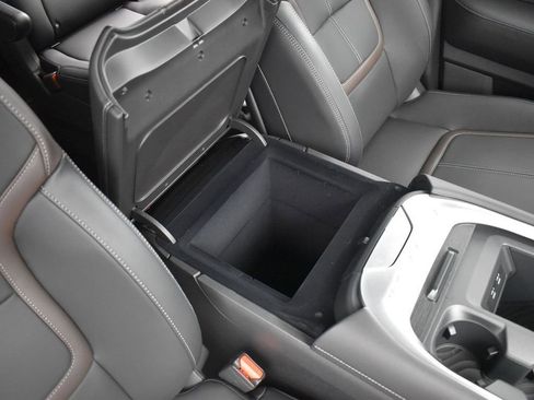 New 2025 Nissan Armada SL w/ Captain's Chari Seat Package image 25