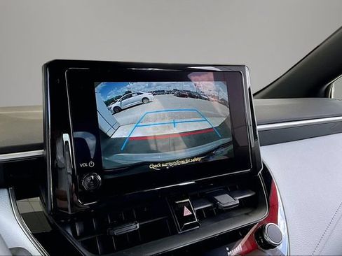 Used 2025 Toyota Corolla SE FWD image 13