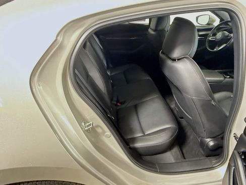 Used 2023 MAZDA MAZDA3 s image 22