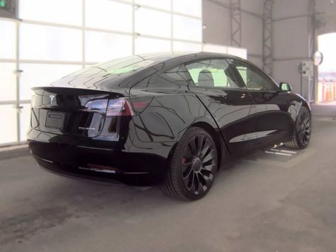 Used 2022 Tesla Model 3 Performance AWD/4WD image 3