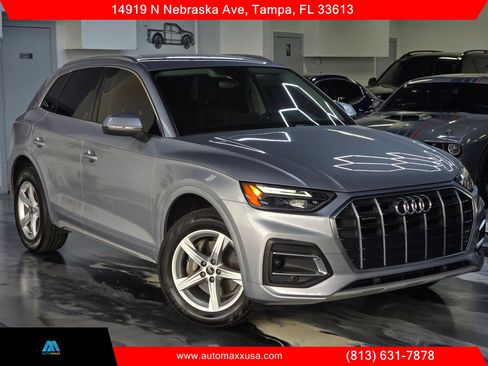 Used 2021 Audi Q5 2.0T Premium w/ Convenience Package AWD/4WD image 2
