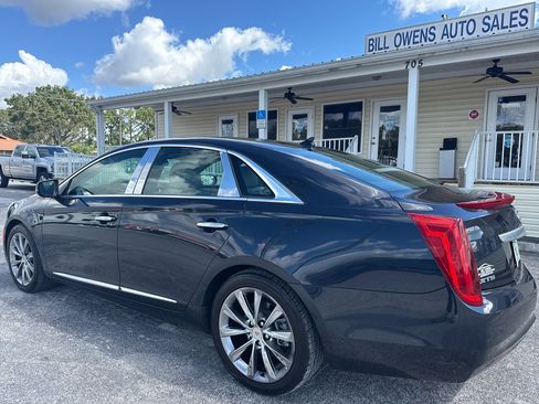 Used 2013 Cadillac XTS 4dr Sdn FWD image 3