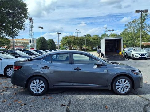 New 2025 Nissan Sentra S image 4