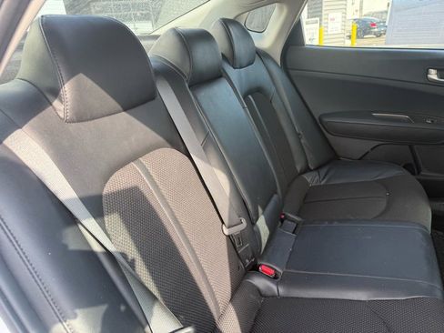 Used 2019 Kia Optima S image 8