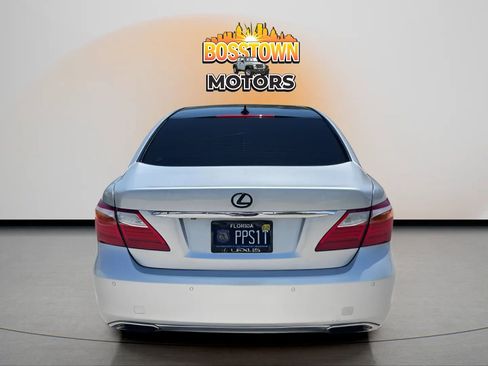 Used 2012 Lexus LS 460 L w/ Luxury Pkg RWD image 4