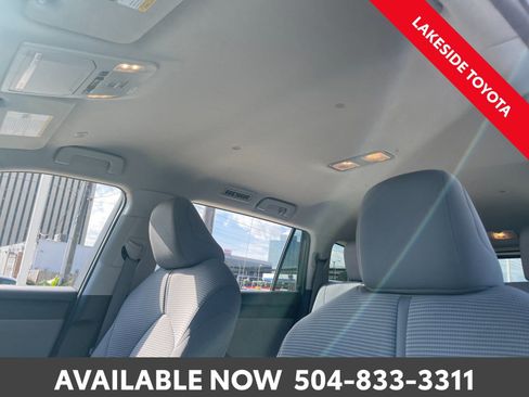 Used 2023 Toyota Highlander LE image 31