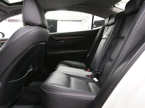 Used 2016 Lexus ES 350 image 21