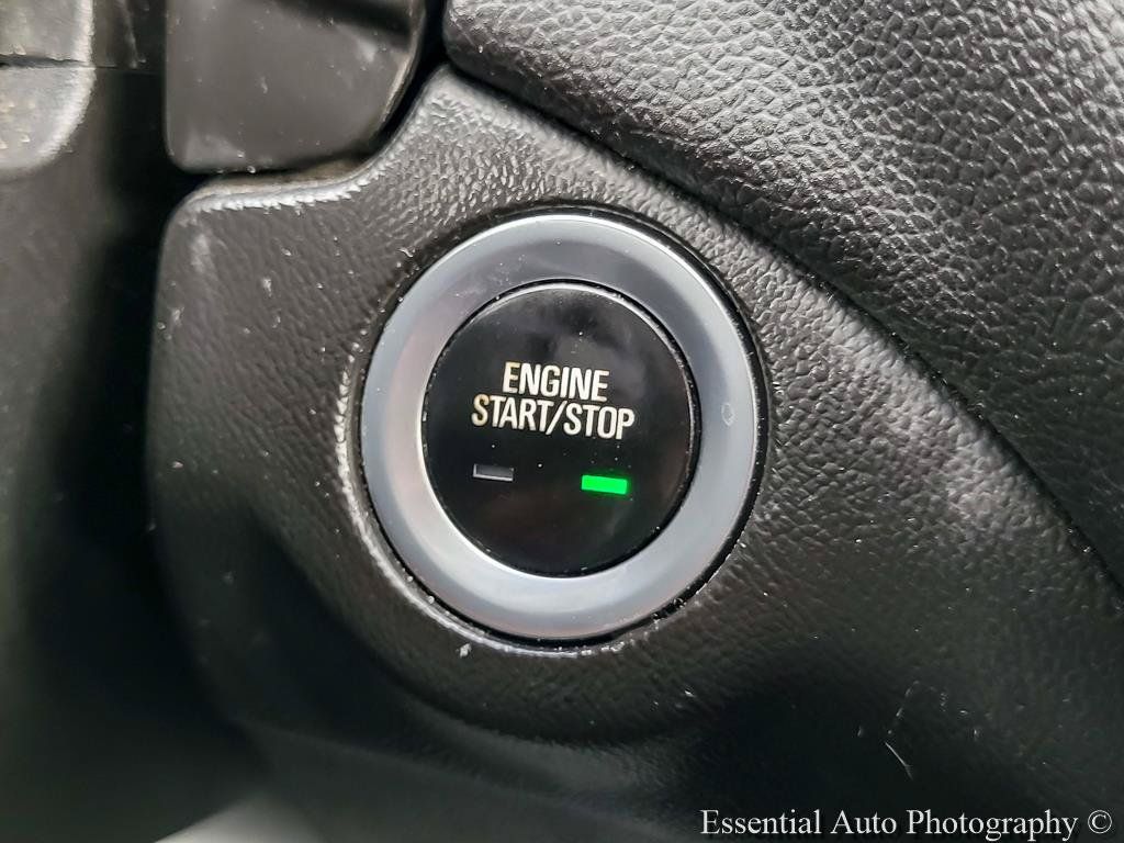 Used 2021 Chevrolet Equinox LT AWD/4WD image 16