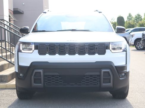 Used 2026 Jeep Cherokee Limited AWD/4WD image 4