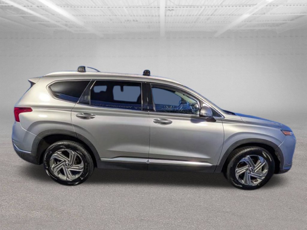Used 2022 Hyundai Santa Fe SEL w/ Convenience + Premium Package FWD image 4