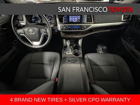 Certified 2017 Toyota Highlander LE image 24