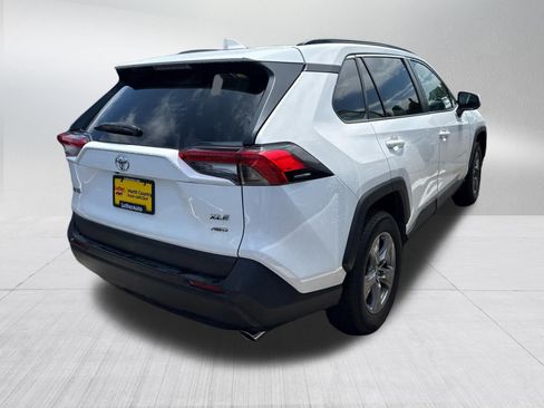 Used 2024 Toyota RAV4 XLE AWD/4WD image 6