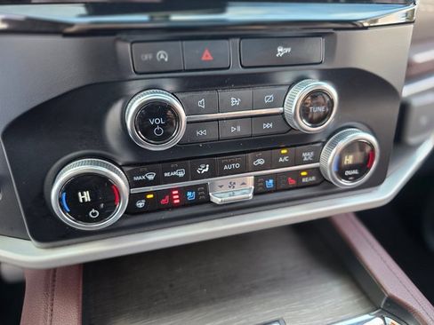 Used 2024 Ford Expedition Max Limited image 29