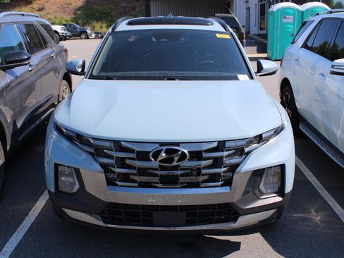Used 2022 Hyundai Santa Cruz Limited AWD/4WD image 2