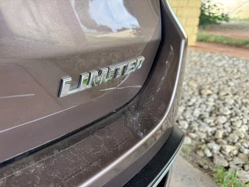 Used 2017 Toyota Highlander Limited Platinum FWD image 23