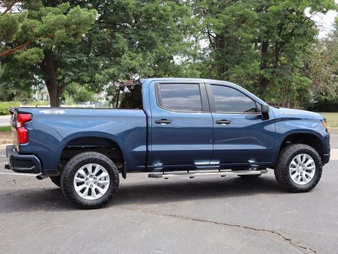 Used 2022 Chevrolet Silverado 1500 Custom AWD/4WD image 4