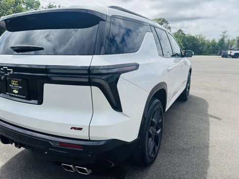 Used 2024 Chevrolet Traverse RS w/ LPO, Floor Liner Package image 17