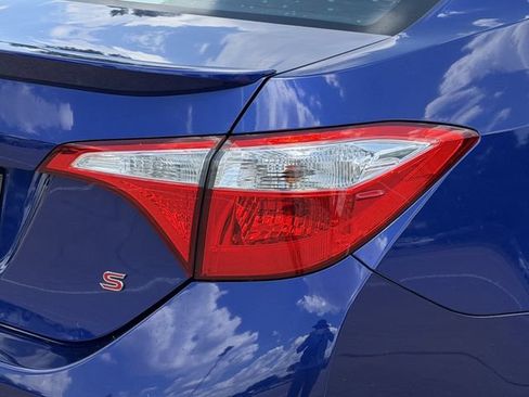 Used 2016 Toyota Corolla S w/ Driver Convenience Package FWD image 7