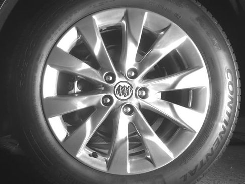 Used 2017 Buick Envision Essence FWD image 52