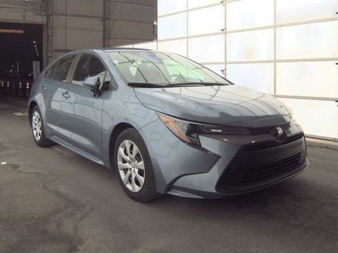 Used 2024 Toyota Corolla LE FWD image 4