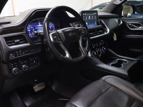 Used 2022 Chevrolet Tahoe Z71 w/ Z71 Off-Road Package AWD/4WD image 21