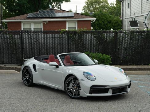 Used 2024 Porsche 911 Cabriolet AWD/4WD image 44