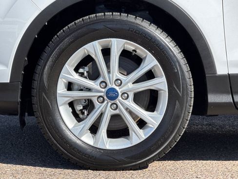 Used 2019 Ford Escape SEL image 24