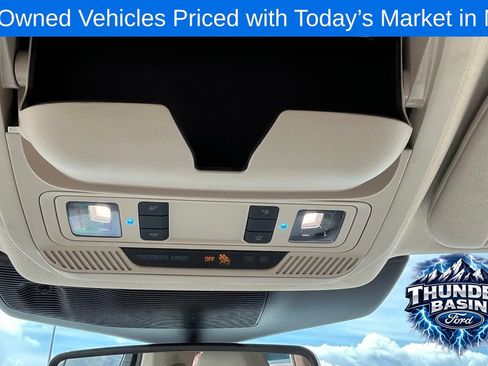 Used 2023 Ford Explorer Platinum w/ Technology Package AWD/4WD image 18