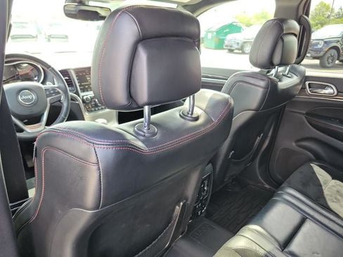 Used 2017 Jeep Grand Cherokee Trailhawk AWD/4WD image 25