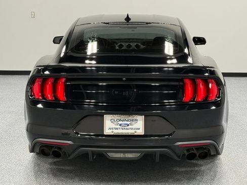 Used 2022 Ford Mustang GT Premium w/ Black Accent Package RWD image 10