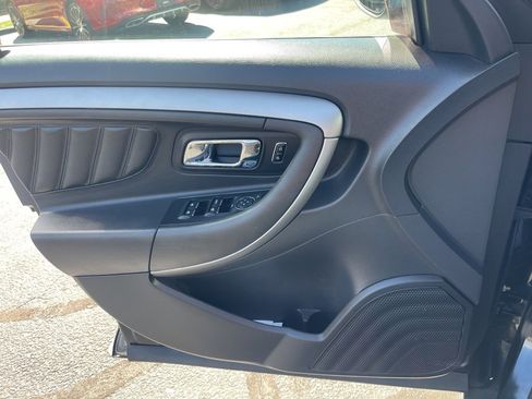 Used 2015 Ford Taurus SEL w/ Equipment Group 201A image 9