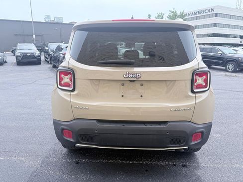 Used 2015 Jeep Renegade Limited w/ Advanced Technology Group AWD/4WD image 5