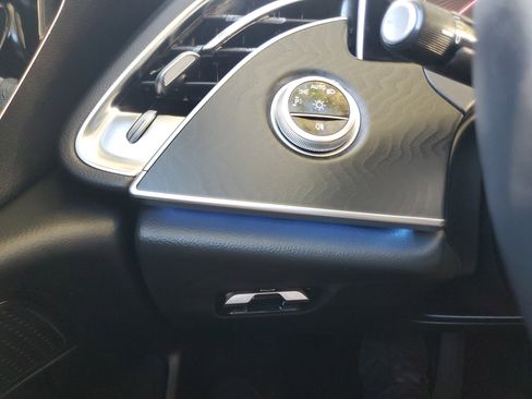 Used 2025 Mercedes-Benz E 350 Sedan image 25