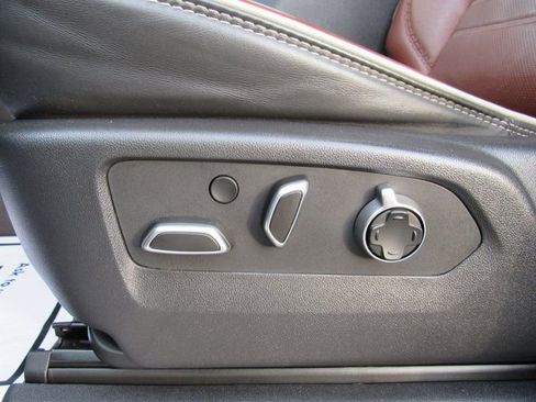 Used 2024 GMC Sierra 2500 Denali Ultimate image 16