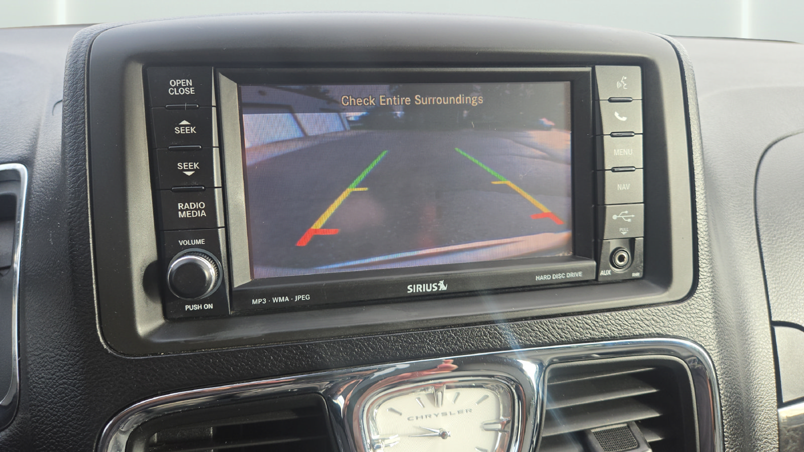 Used 2012 Chrysler Town & Country Touring-L w/ Entertainment Group #2 FWD image 15